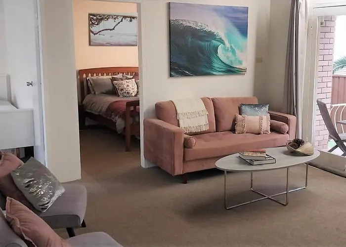 Central Wollongong Apartment - 2 Bedrooms