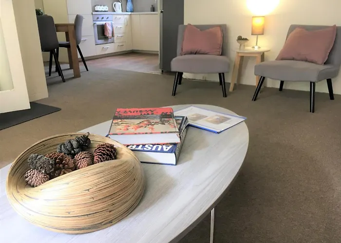Central Wollongong Apartment - 2 Bedrooms